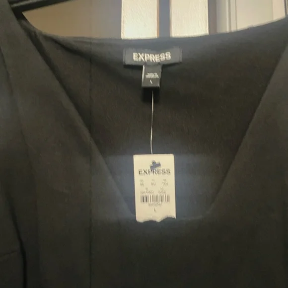 Top - Picture 2 of 4